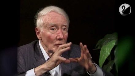 Interview de Peter Dale Scott